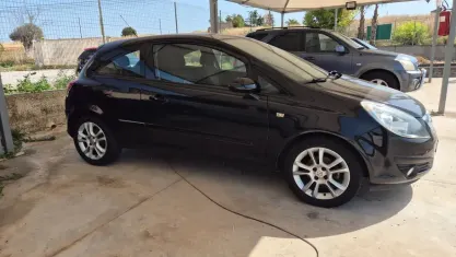 Usata Opel Corsa Sport 75 CV (55 kW) 2008 Nero Utilitaria