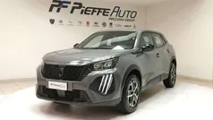 Grigio selenium Usata 2023 Peugeot 2008 Active SUV | 18.900 € (Buon prezzo)