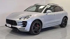 Argento metallizzato Usata 2017 Porsche Macan Turbo Performance Package SUV | 40.590 € (Super prezzo)