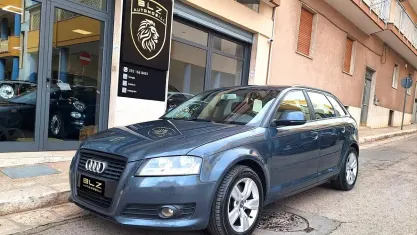 Usata Audi A3 Attraction 170 CV (125 kW) 2009 Blu Utilitaria