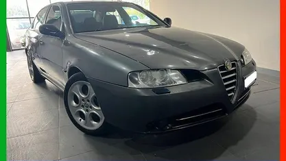 Grigio Usata 2004 Alfa Romeo 166 Distinctive Tre volumi | 1800 € (Ottimo prezzo)
