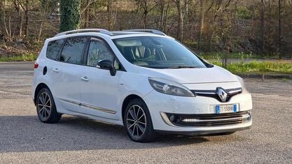 Usata Renault Scénic III 110 CV (80 kW) 2013 Bianco Monovolume