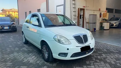 Usata Lancia Ypsilon Platinum 77 CV (56 kW) 2011 Utilitaria