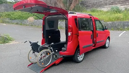 Usata Fiat Doblò 105 CV (77 kW) 2010 Monovolume