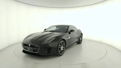 Usata Jaguar F-Type R-Dynamic 301 CV (221 kW) 2019 Nero Coupé