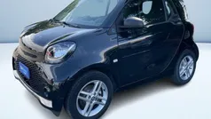 Nero metallizzato Usata 2021 Smart ForTwo Electric Drive Pure Tre volumi | 14.400 € (Buon prezzo)