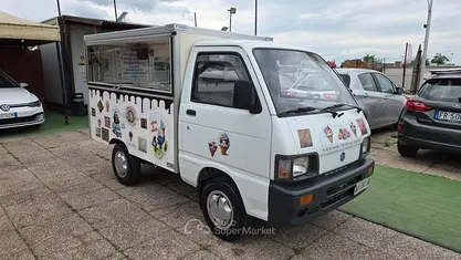Usata Piaggio Porter 48 CV (35 kW) 1995 Bianco SUV