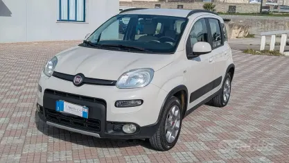 Usata Fiat Panda 4x4 S 85 CV (62 kW) 2015 Beige Utilitaria