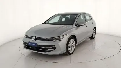 Usata VW Golf VIII Style 150 CV (110 kW) 2025 Grigio metallizzato Berlina