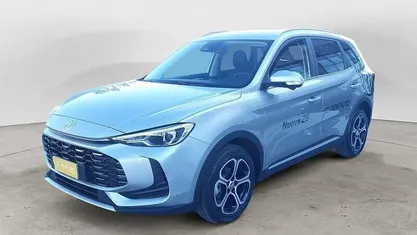 Argento Nuova 2025 MG ZS Comfort Tre volumi | 19.900 € (Cara)