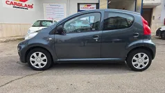 Nero Usata 2009 Peugeot 107 Allure Due volumi | 3800 € (Buon prezzo)