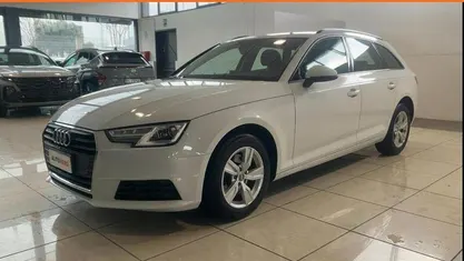 Usata Audi A4 150 CV (110 kW) 2018 Bianco Station wagon