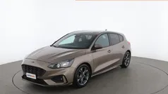 Oro Usata 2020 Ford Focus ST-Line Tre volumi | 14.999 € (Buon prezzo)