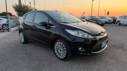 Usata Ford Fiesta Titanium 68 CV (50 kW) 2009 Berlina