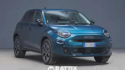 Usata Fiat 600 La Prima 101 CV (74 kW) 2025 Verde mare metallizzato SUV