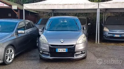 Usata Renault Scénic III XMOD 110 CV (80 kW) 2012 Grigio Monovolume