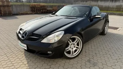 Usata Mercedes SLK200 163 CV (119 kW) 2005 Nero Cabrio