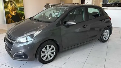 Usata Peugeot 208 Active 82 CV (60 kW) 2018 Utilitaria