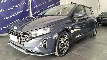Usata Hyundai i20 100 CV (73 kW) 2024 Grigio Berlina