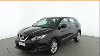 Usata Nissan Qashqai Acenta 131 CV (96 kW) 2016 Marrone SUV