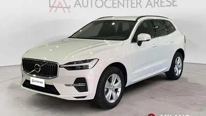 Bianco pastello Usata 2024 Volvo XC60 Core SUV | 39.900 € (Buon prezzo)