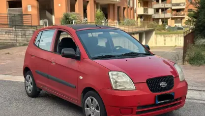 Usata Kia Picanto Spirit 61 CV (44 kW) 2006 Rosso Utilitaria