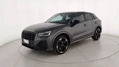 Usata Audi Q2 Ambiente 116 CV (85 kW) 2023 Grigio SUV
