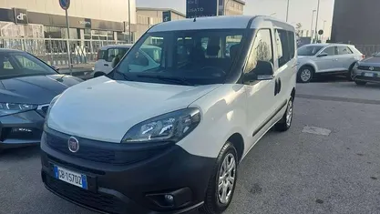 Usata Fiat Doblò Easy 95 CV (69 kW) 2020 Monovolume
