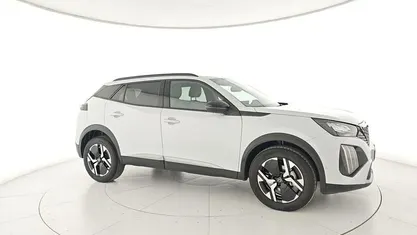 Begagnad Peugeot 2008 Allure 101 HK (74 kW) 2025 Vit SUV