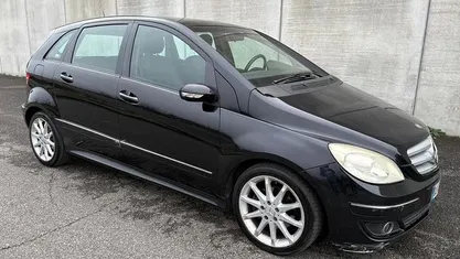 Usata Mercedes B180 109 CV (80 kW) 2006 Monovolume