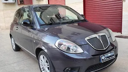 Grigio Usata 2012 Lancia Ypsilon Due volumi | 3800 € (Buon prezzo)