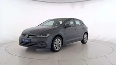 Smoky grey metallizzato Usata 2021 VW Polo Style Tre volumi | 18.900 € (Buon prezzo)