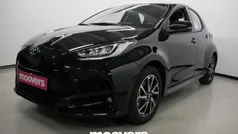 Usata 2023 Toyota Yaris Hybrid Trend Due volumi | 21.474 € (Buon prezzo)