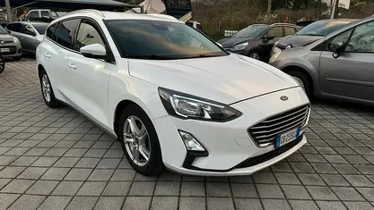 Usata Ford Focus Business Edition 120 CV (88 kW) 2020 Bianco Station wagon
