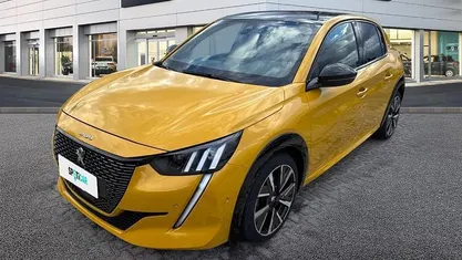 Giallo Usata 2021 Peugeot 208 GT Due volumi | 15.250 € (Buon prezzo)