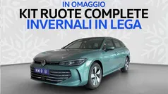 Verde Usata 2024 VW Passat Business Station wagon | 33.800 € (Super prezzo)