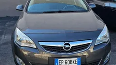 Usata 2012 Opel Astra Cosmo Tre volumi | 3790 € (Ottimo prezzo)