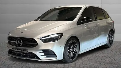 Usata 2024 Mercedes 180 AMG Line Premium Tre volumi | 32.450 € (Buon prezzo)
