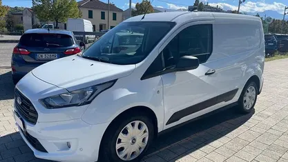 Usata Ford Kuga Trend 101 CV (74 kW) 2021 Bianco SUV