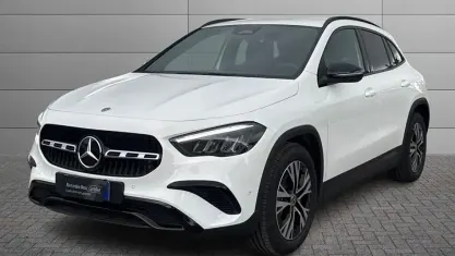 Nouvelle Mercedes GLA200 Advanced 150 ch (110 kW) 2025 Blanc SUV