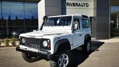 Usata Land Rover Defender 122 CV (89 kW) 2002 SUV