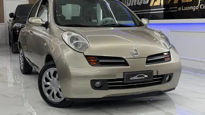 Beige Usata 2003 Nissan Micra Acenta Tre volumi | 1900 € (Buon prezzo)