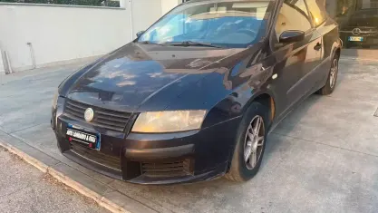 Usata Fiat Stilo Dynamic 116 CV (85 kW) 2002 Grigio Berlina