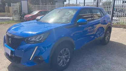 Blu Usata 2021 Peugeot 2008 Active SUV | 16.950 € (Buon prezzo)
