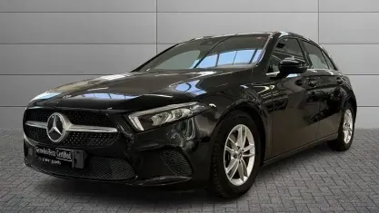 Usata Mercedes A180 Business 116 CV (85 kW) 2019 Utilitaria