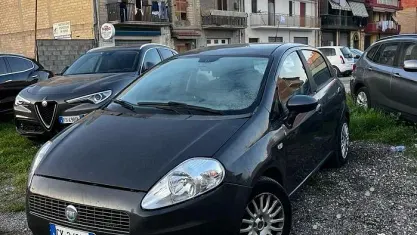 Usata Fiat Grande Punto 90 CV (66 kW) 2008 Grigio Utilitaria