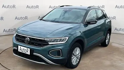 Usata VW T-Roc Life 150 CV (110 kW) 2024 Verde SUV