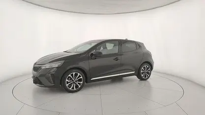 Nero Usata 2025 Renault Clio V Techno Due volumi | 16.800 € (Buon prezzo)