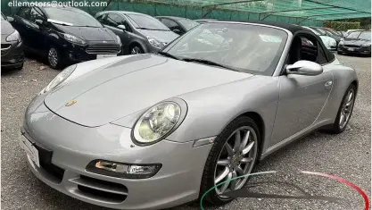 Usata Porsche 997 355 CV (261 kW) 2006 Argento Cabrio
