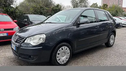 Usata 2007 VW Polo Comfortline Tre volumi | 1800 € (Buon prezzo)